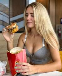 Harika Mersin Ucuz Escort - Büyüleyici Dansları ile Sizi Büyüleyecek!